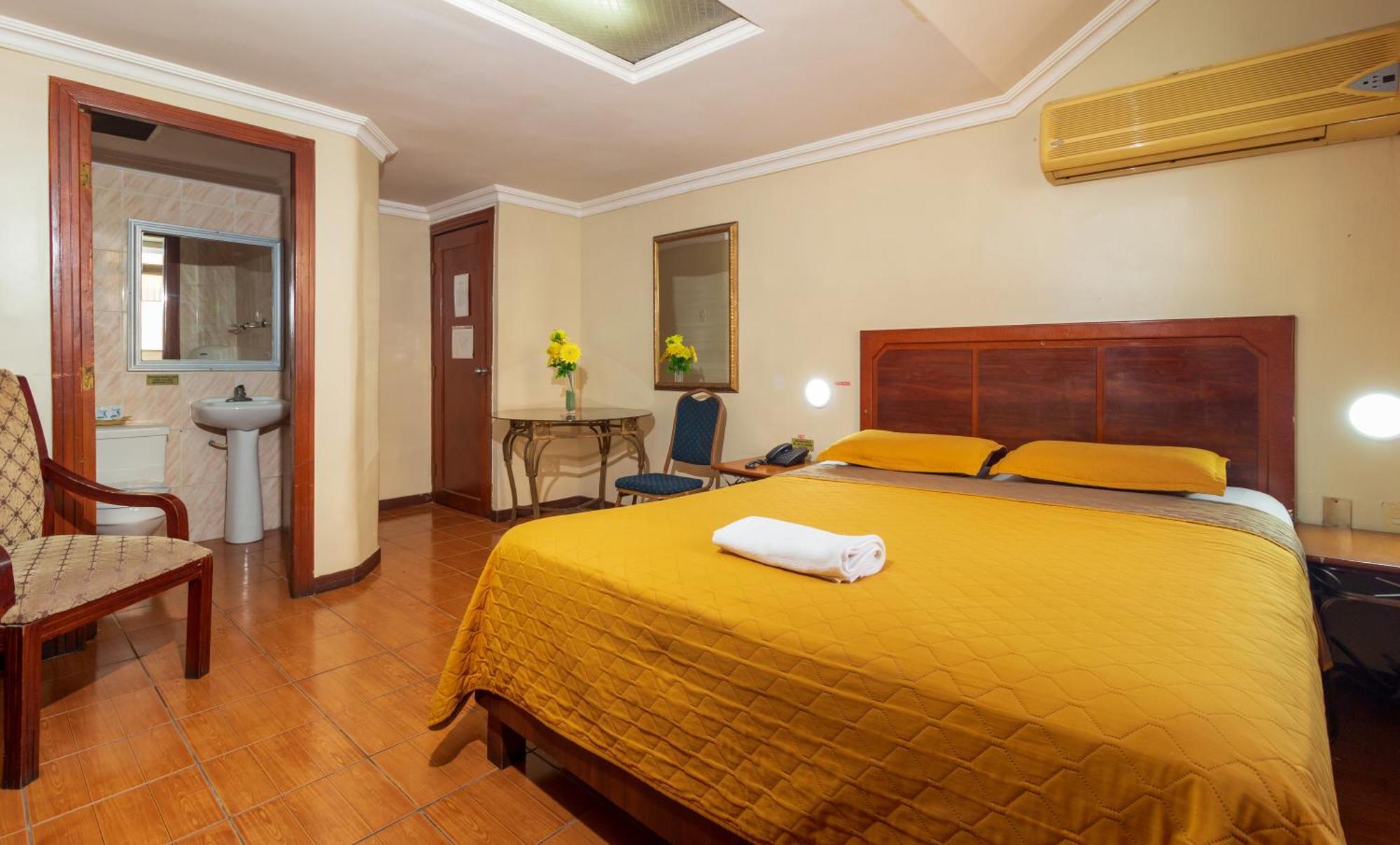 Hotel Malecon Inn جواياكيل المظهر الخارجي الصورة