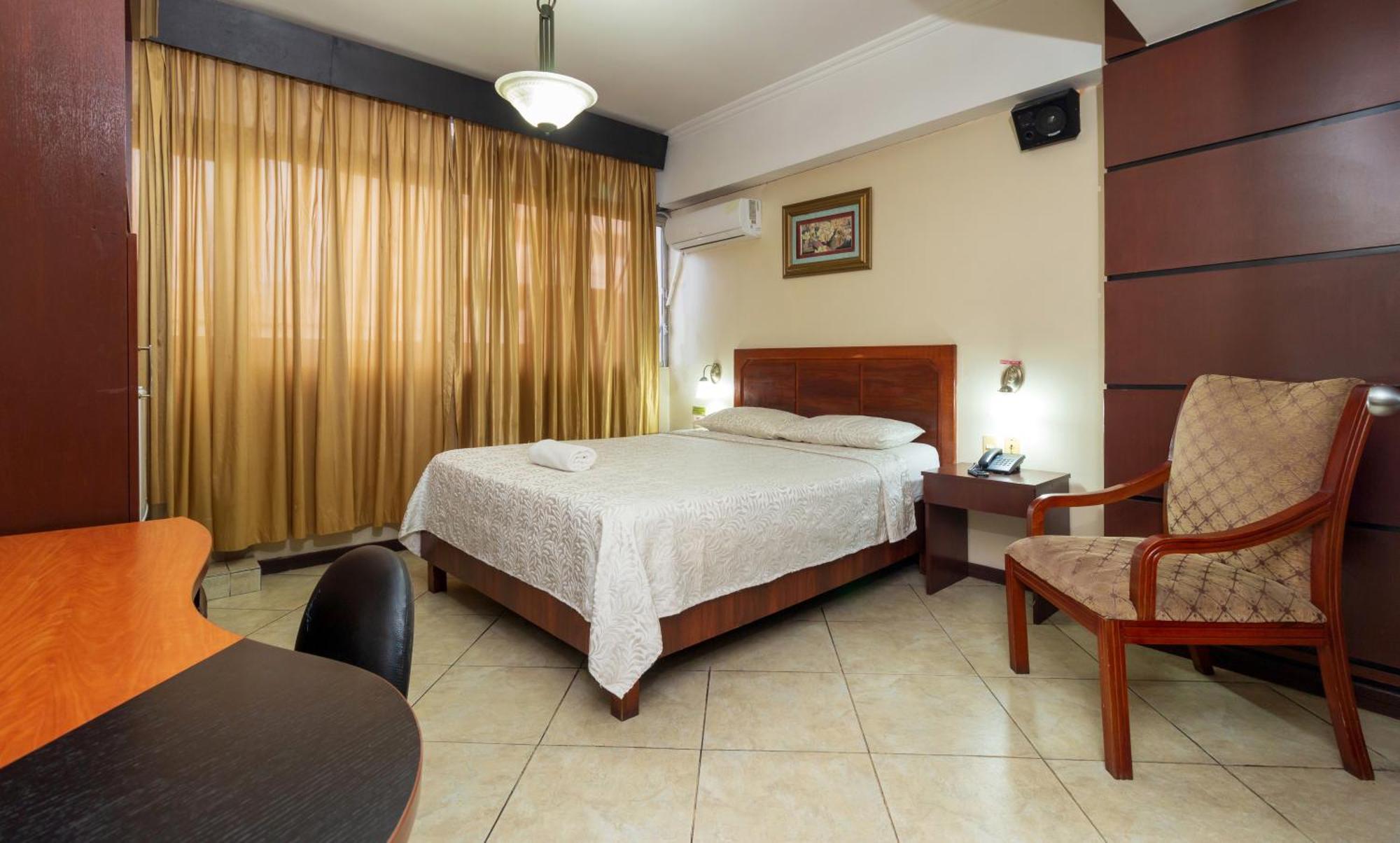 Hotel Malecon Inn جواياكيل المظهر الخارجي الصورة
