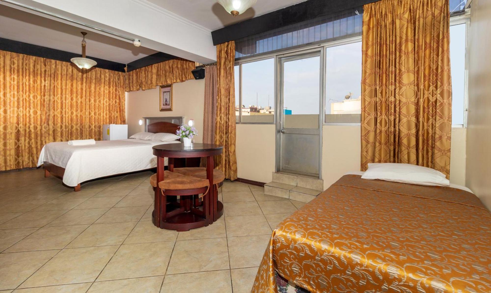 Hotel Malecon Inn جواياكيل المظهر الخارجي الصورة