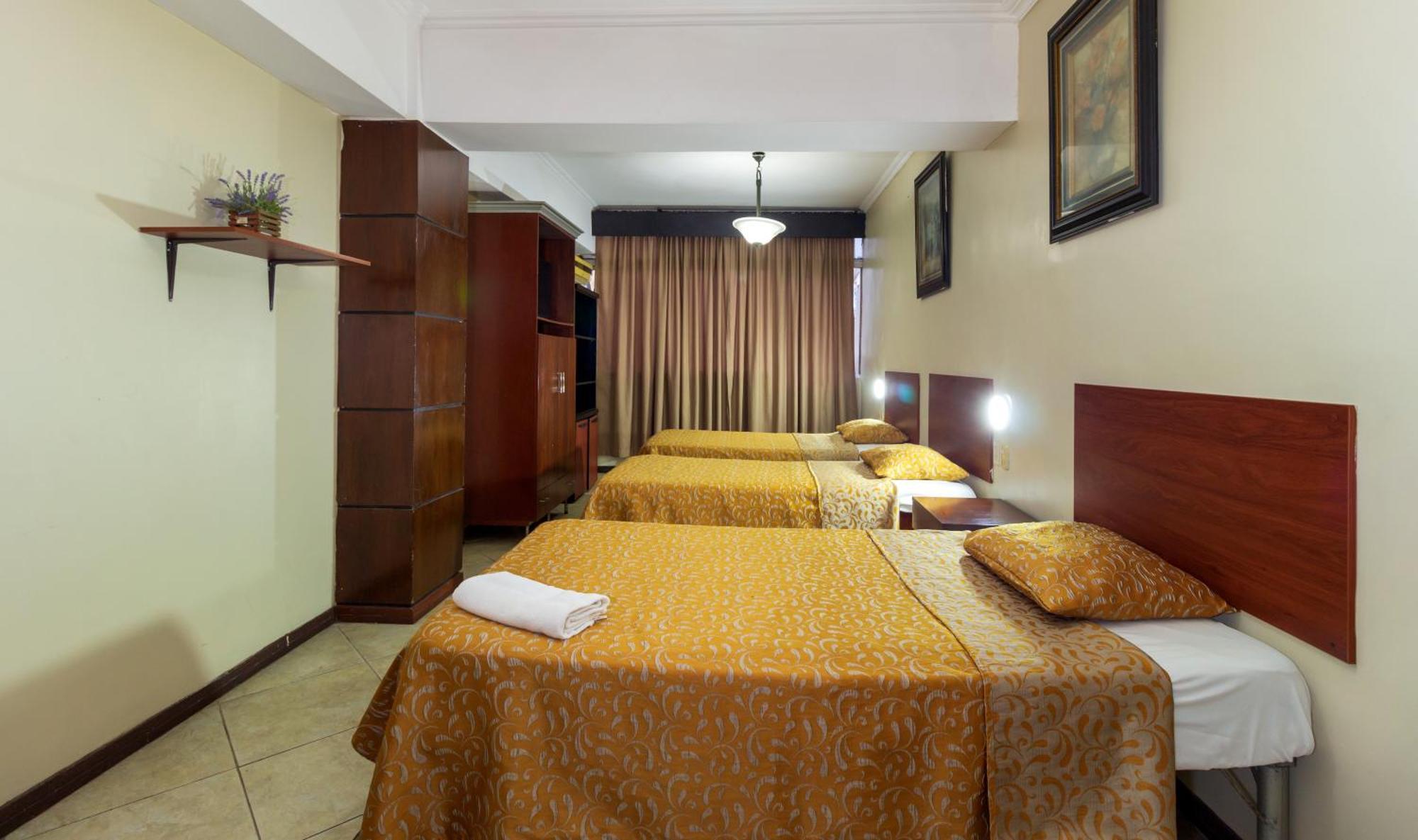 Hotel Malecon Inn جواياكيل المظهر الخارجي الصورة