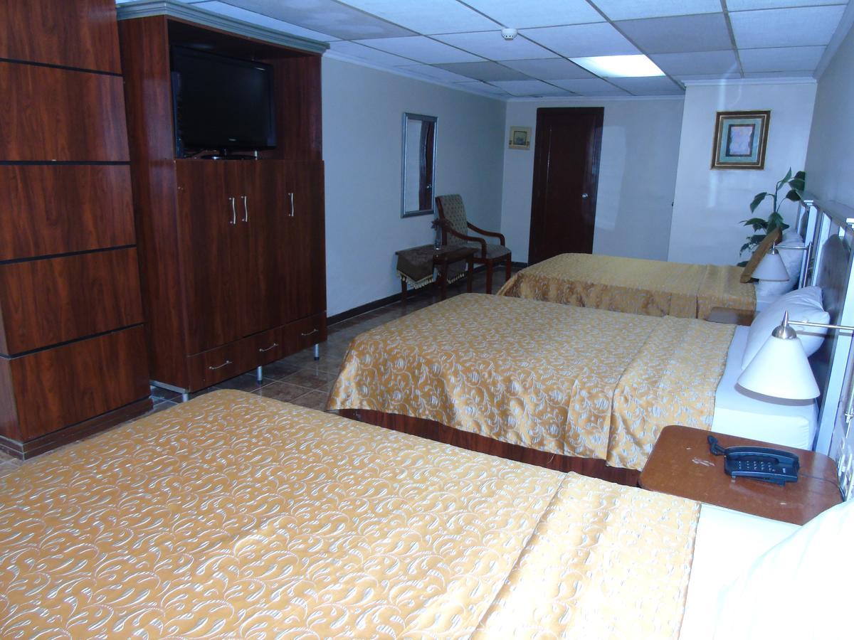 Hotel Malecon Inn جواياكيل المظهر الخارجي الصورة