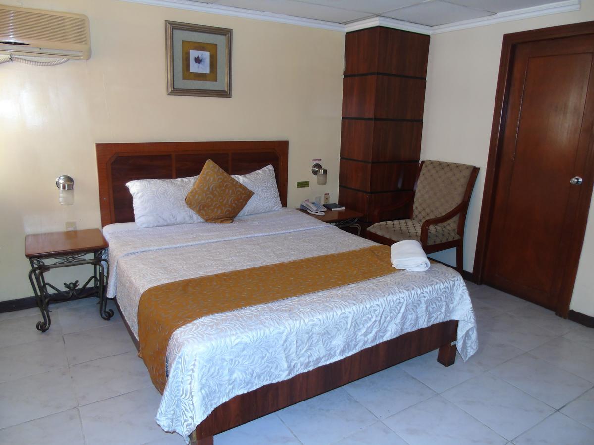 Hotel Malecon Inn جواياكيل المظهر الخارجي الصورة