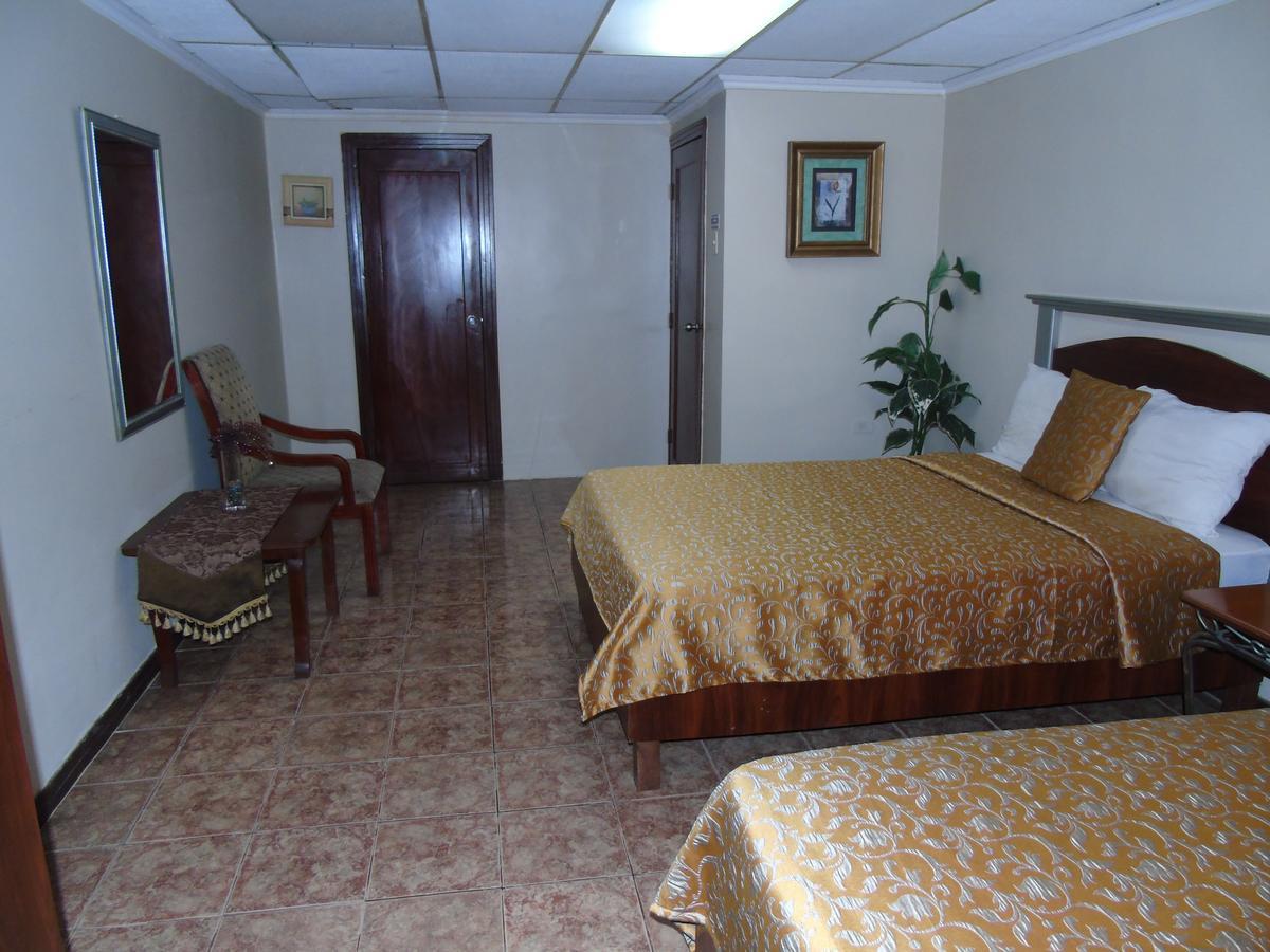 Hotel Malecon Inn جواياكيل المظهر الخارجي الصورة